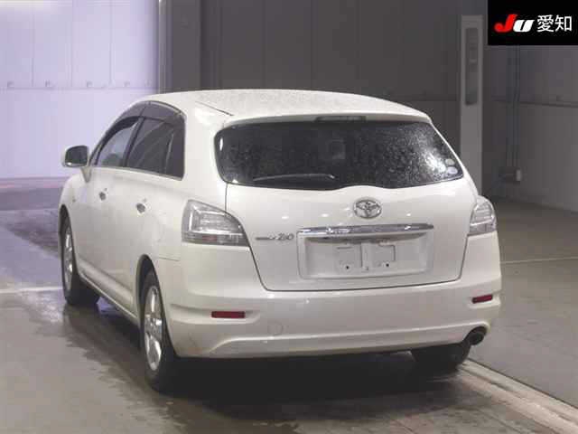TOYOTA MARK X ZIO