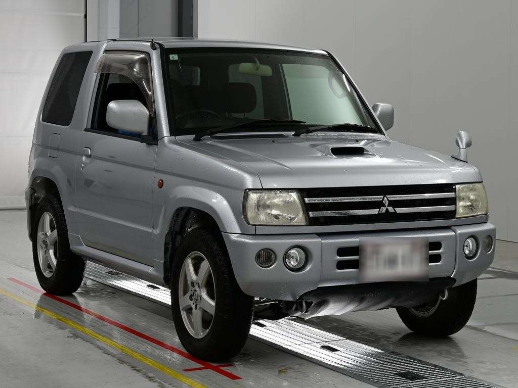 MITSUBISHI PAJERO MINI