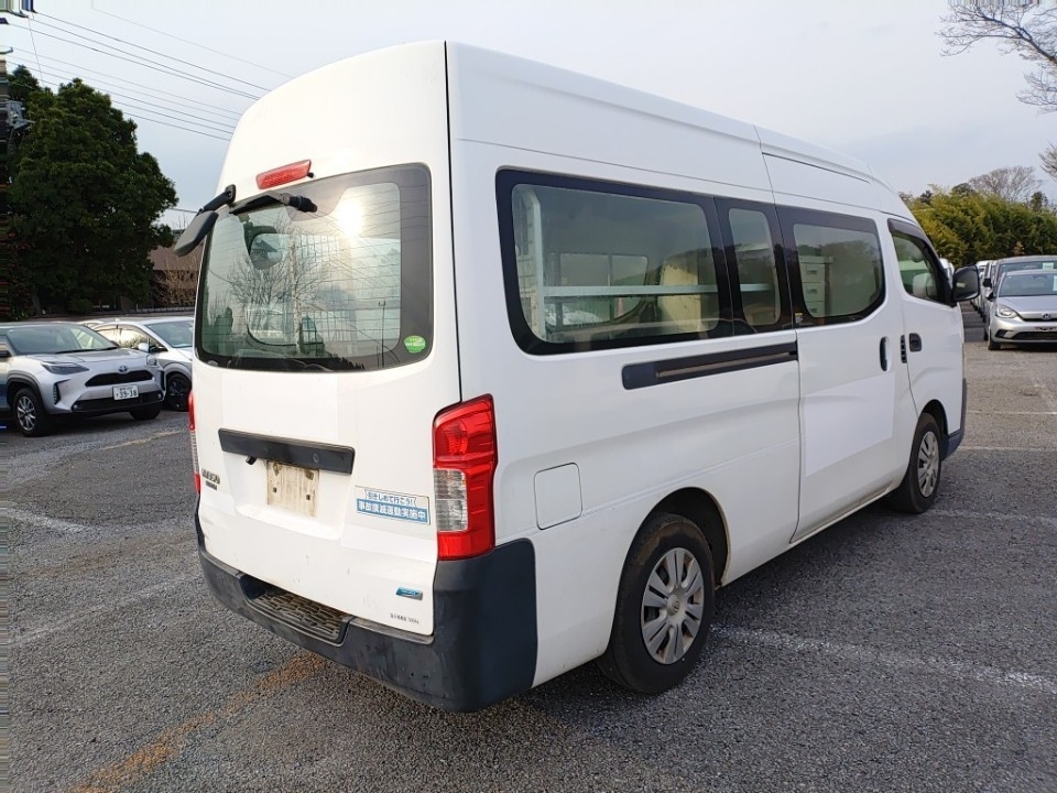 NISSAN NV350 CARAVAN