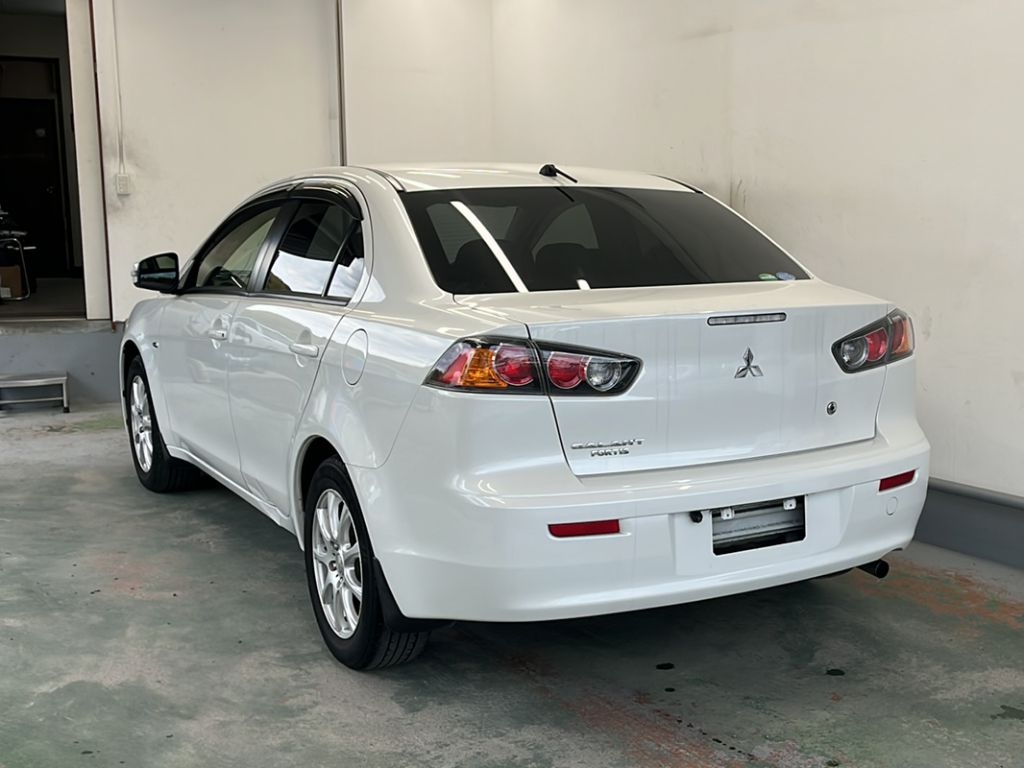 MITSUBISHI GALANT FORTIS