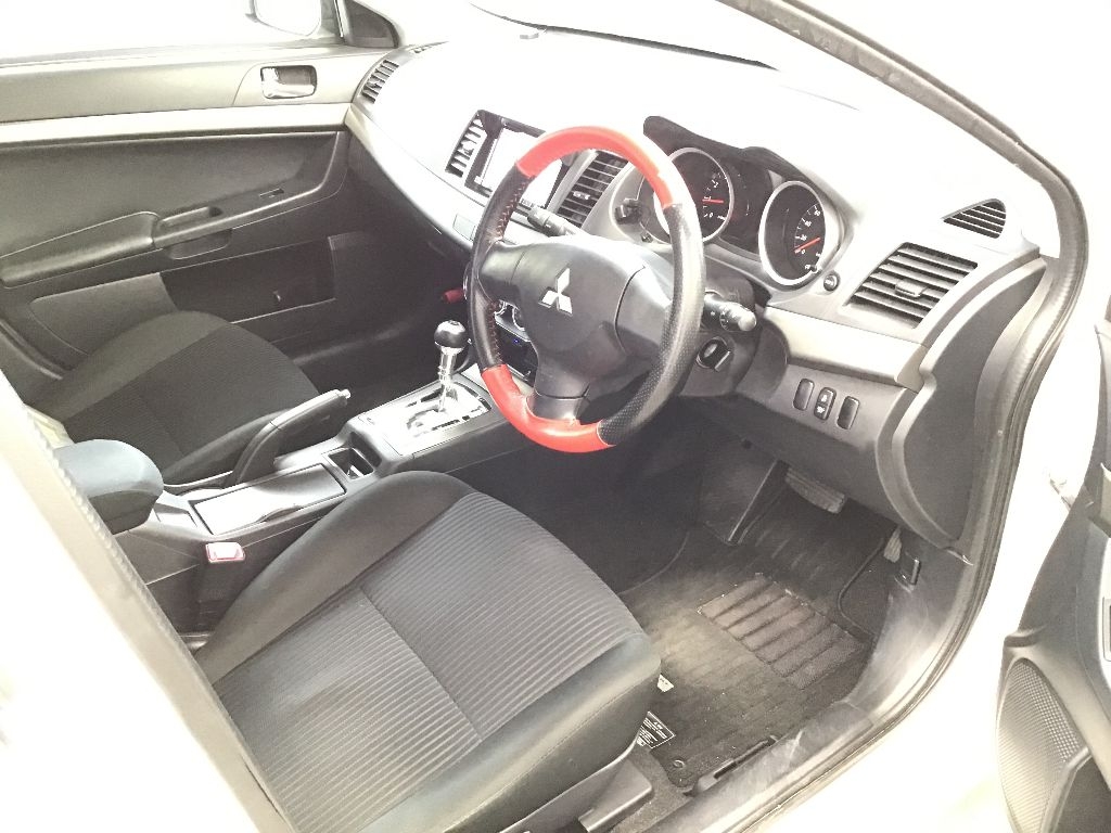 MITSUBISHI GALANT FORTIS