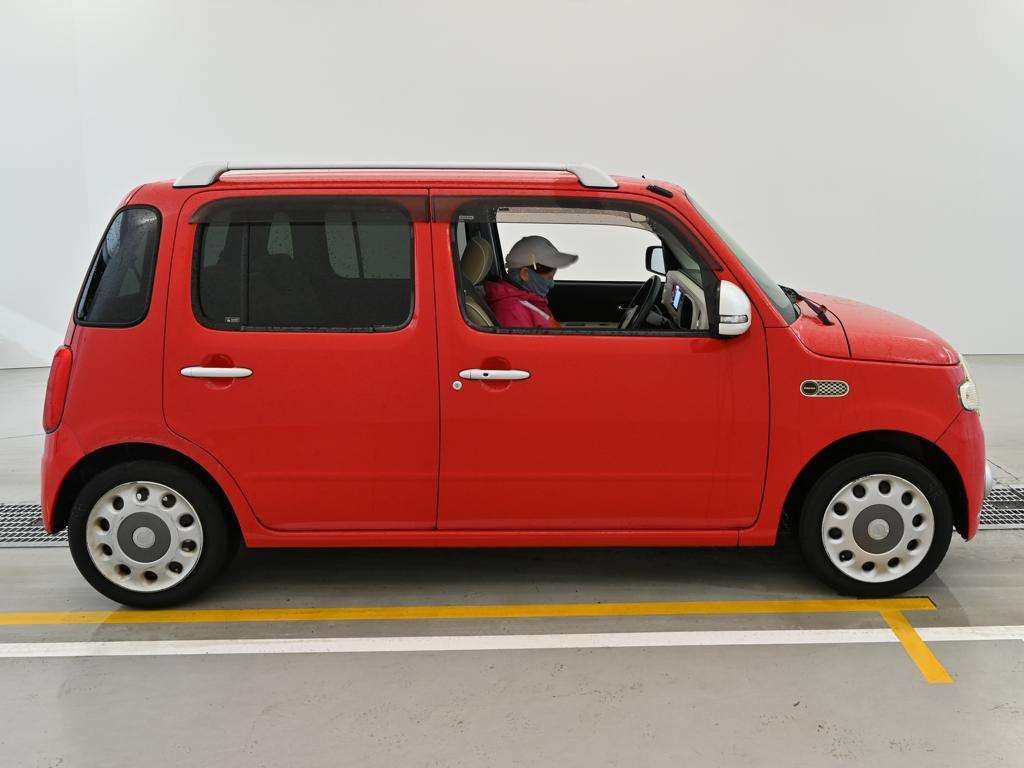 DAIHATSU MIRA COCOA