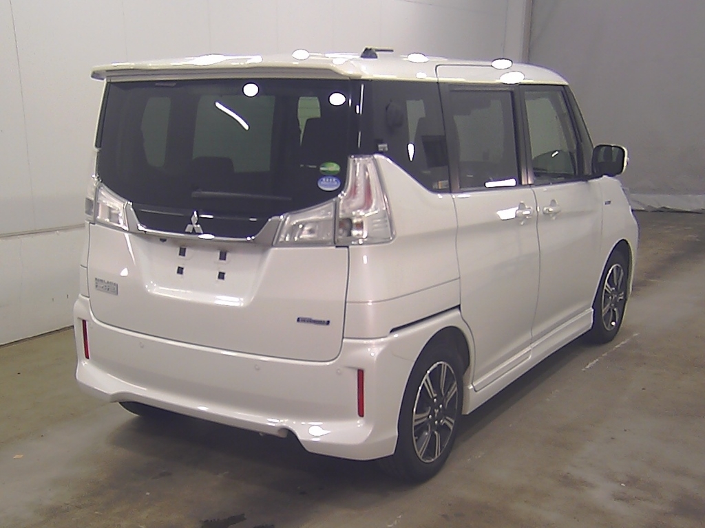 MITSUBISHI DELICA D:2