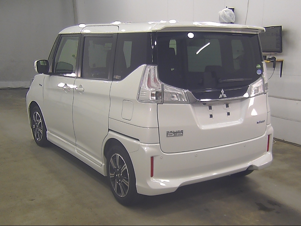 MITSUBISHI DELICA D:2