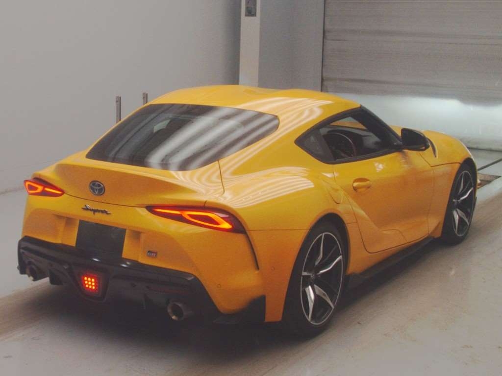 TOYOTA SUPRA