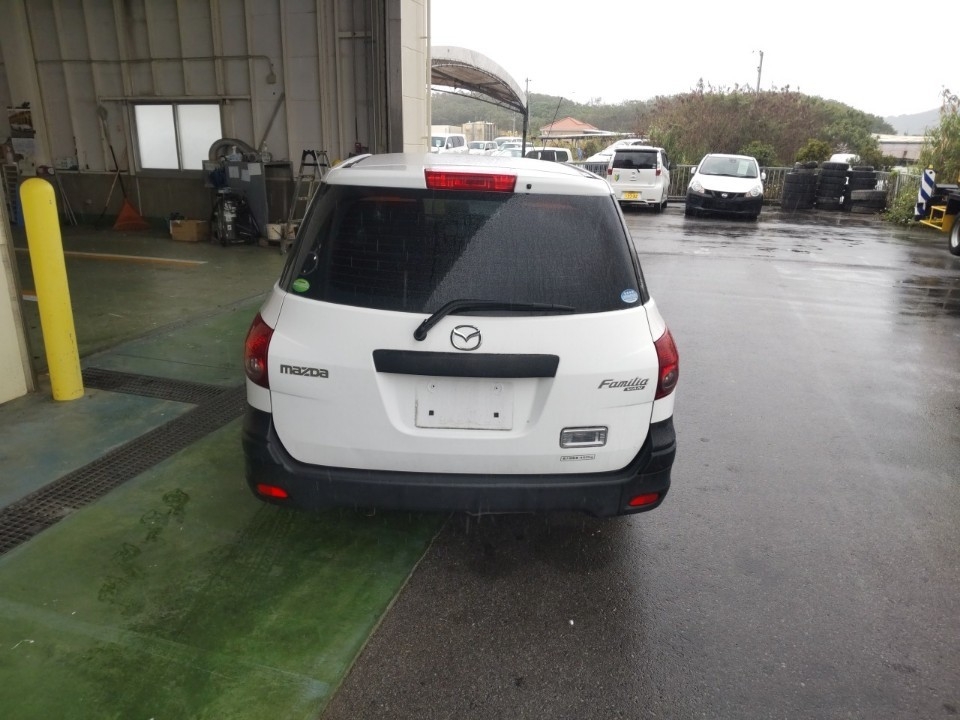 MAZDA FAMILIA