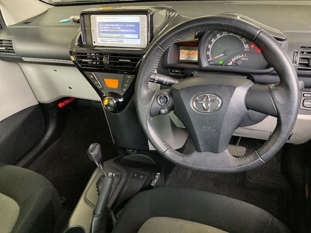 TOYOTA IQ