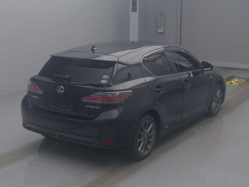 LEXUS CT200H