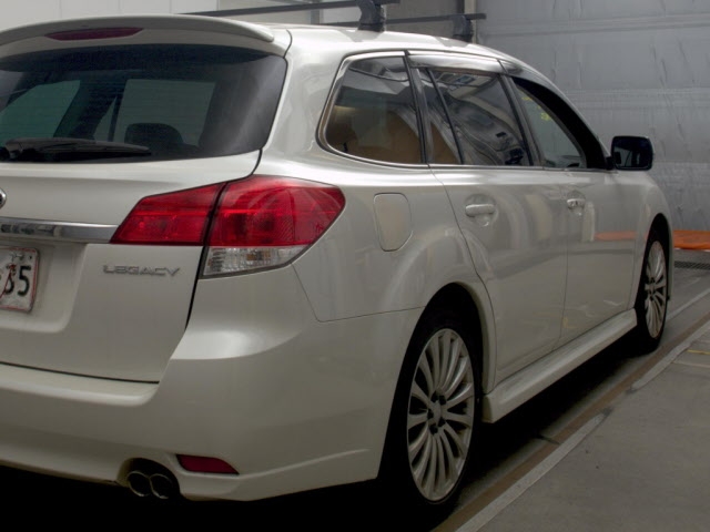 SUBARU LEGACY
