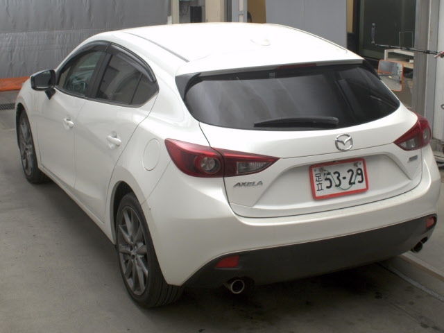 MAZDA AXELA