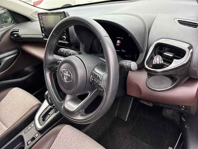 TOYOTA YARIS CROSS
