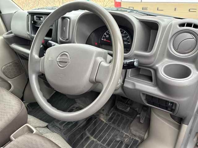 NISSAN NV100 CLIPPER