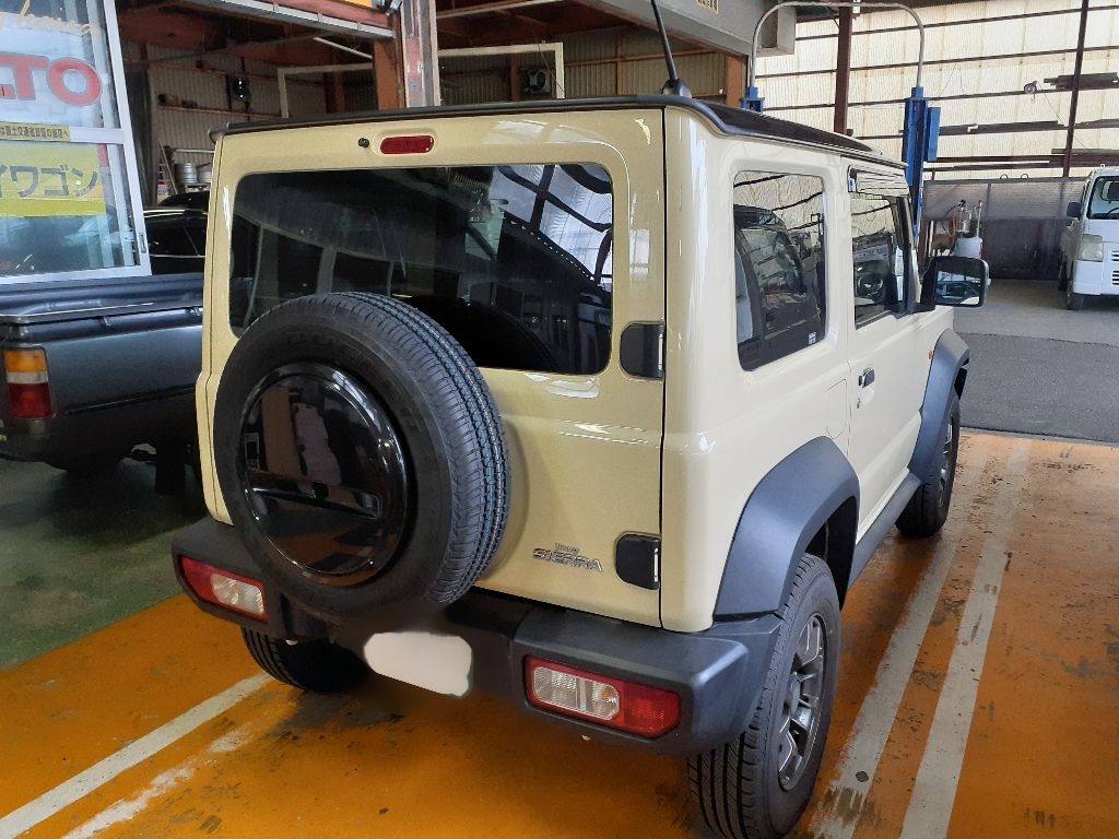 SUZUKI JIMNY SIERRA