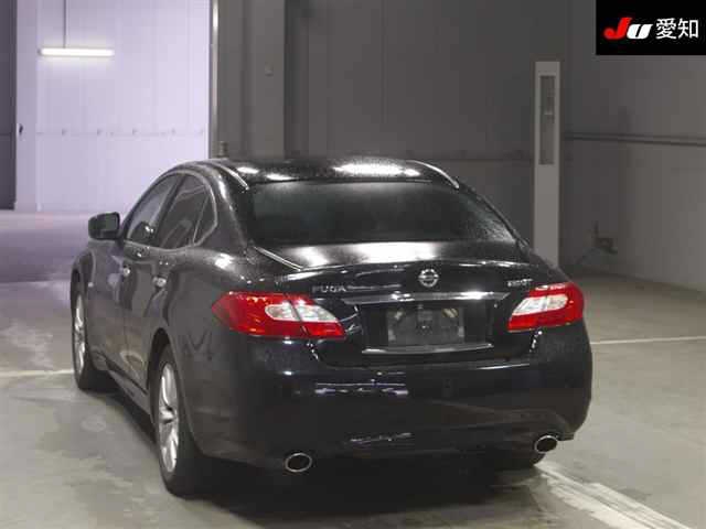 NISSAN FUGA