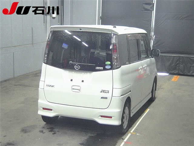 NISSAN ROOX