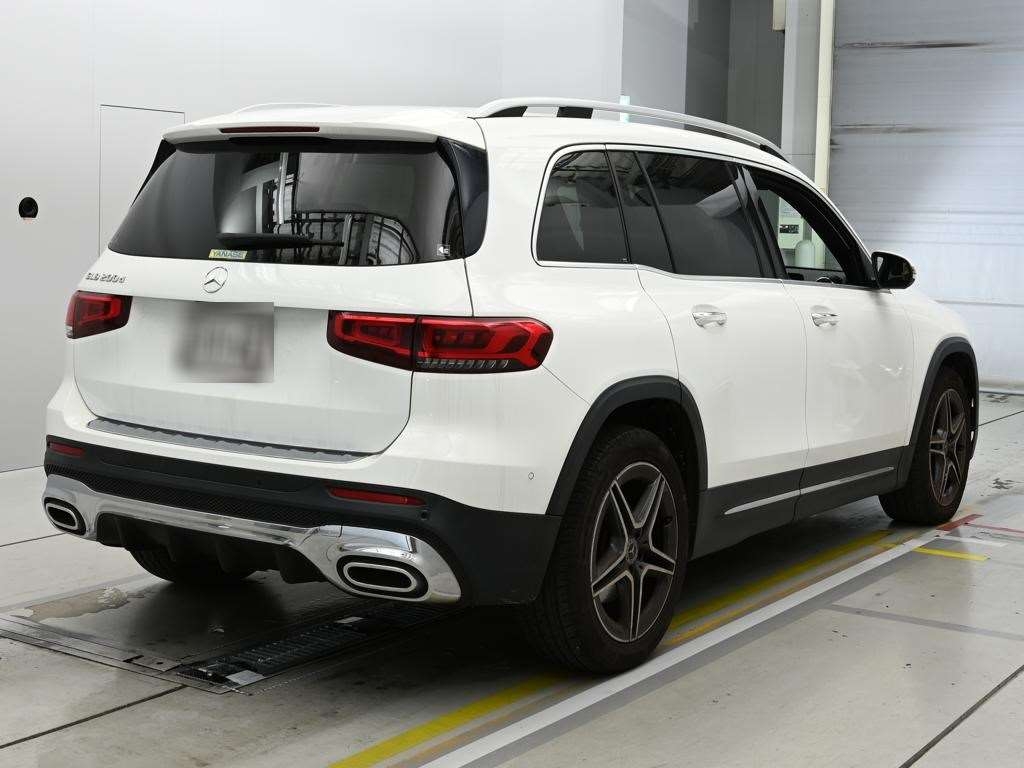 MERCEDES-BENZ GLB-CLASS