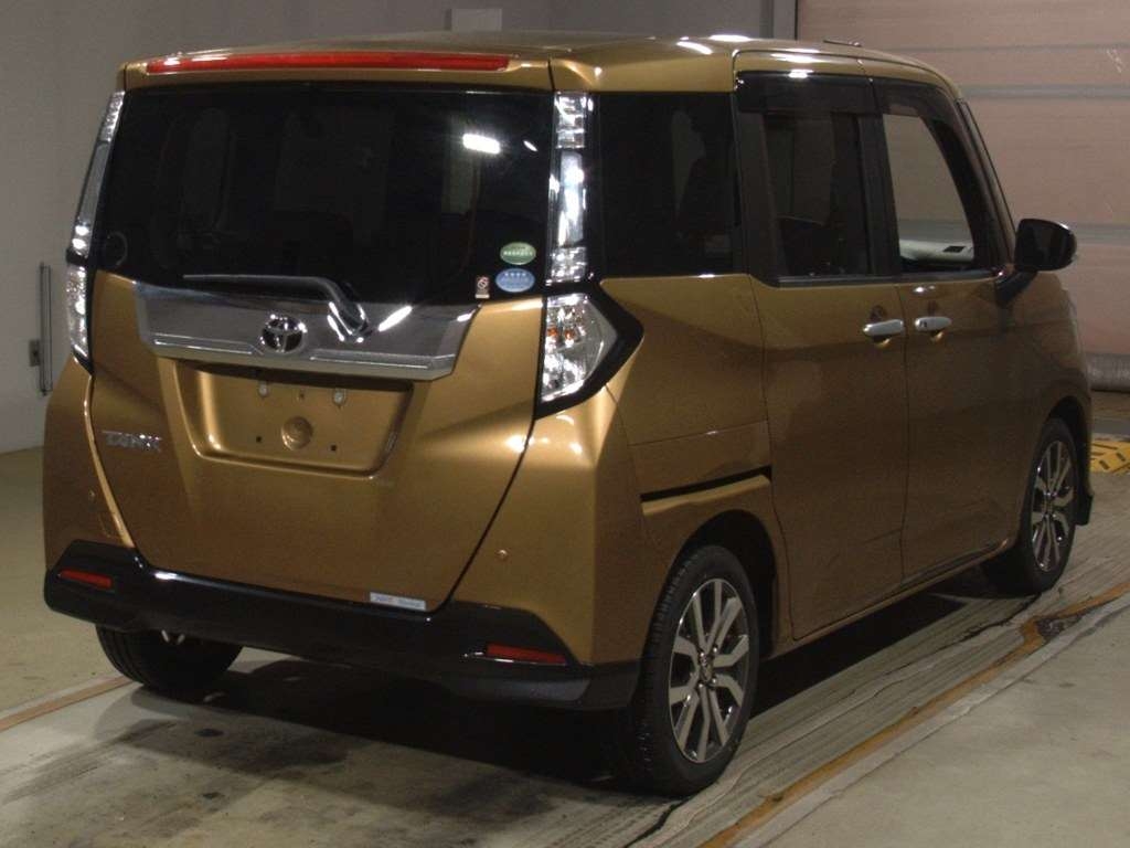 TOYOTA TANK