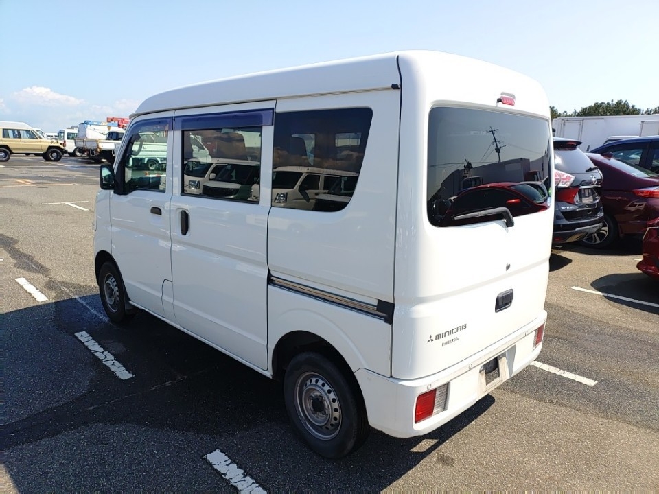 MITSUBISHI MINICAB