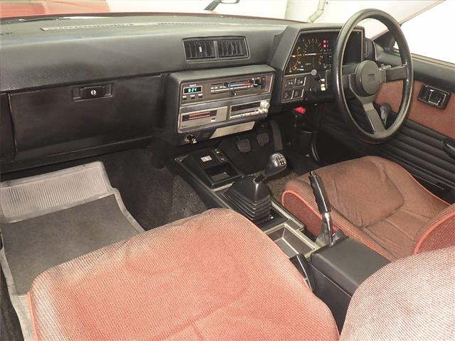 NISSAN SKYLINE