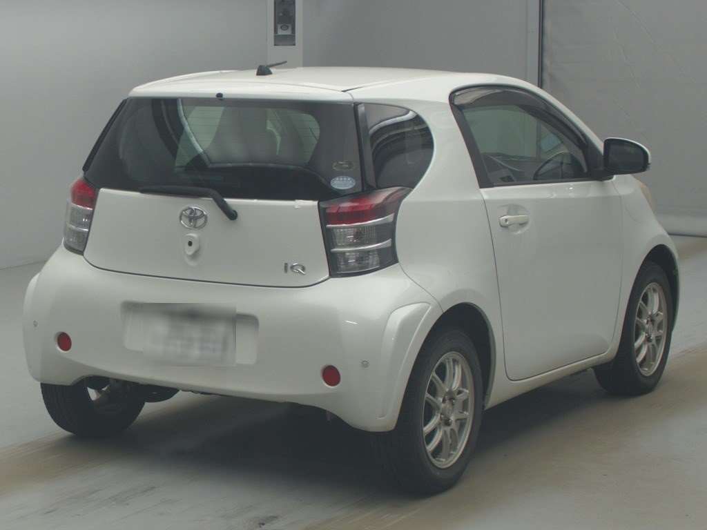 TOYOTA IQ