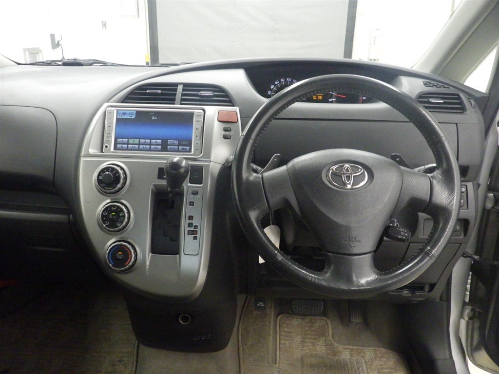 TOYOTA RACTIS