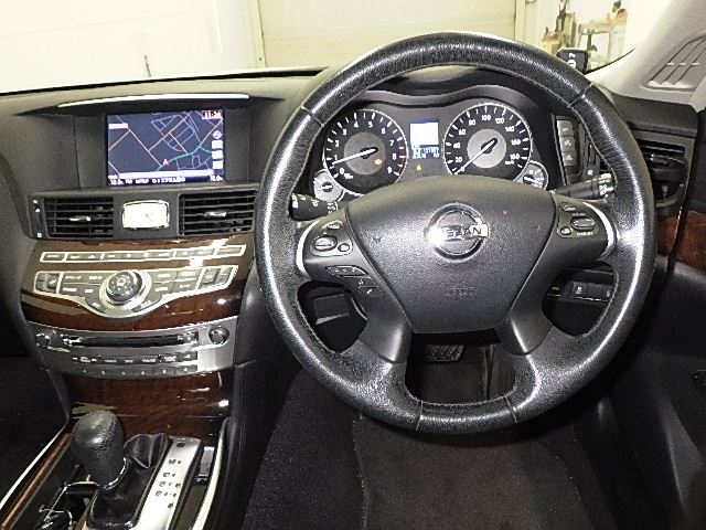 NISSAN FUGA