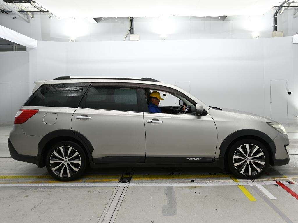 SUBARU EXIGA CROSSOVER 7