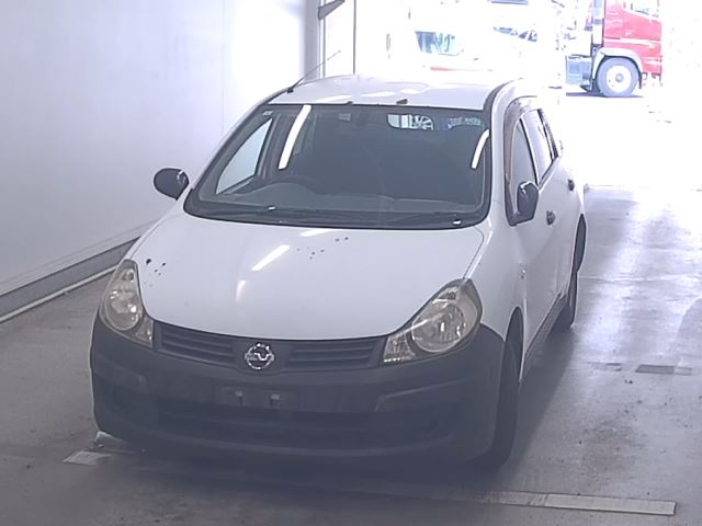 NISSAN AD