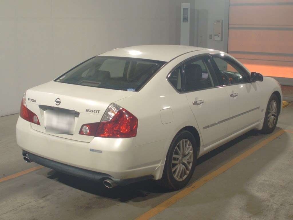 NISSAN FUGA