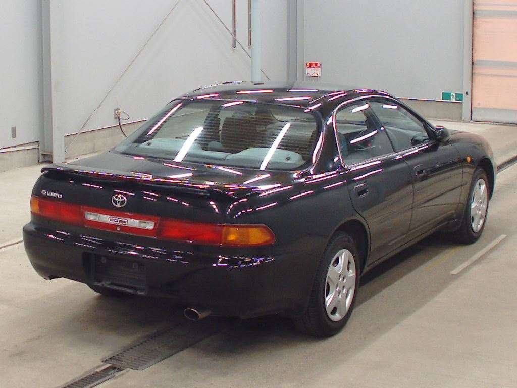 TOYOTA CARINA ED