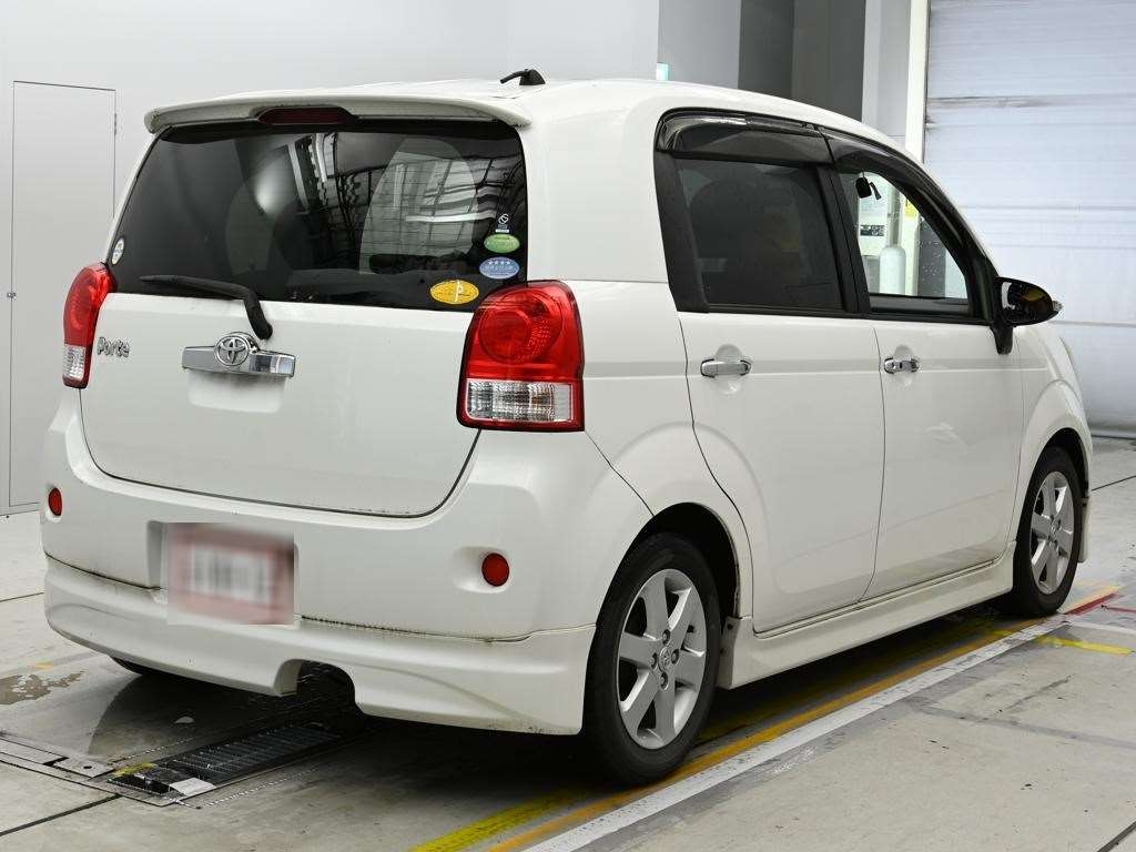 TOYOTA PORTE