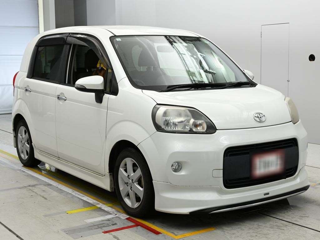 TOYOTA PORTE