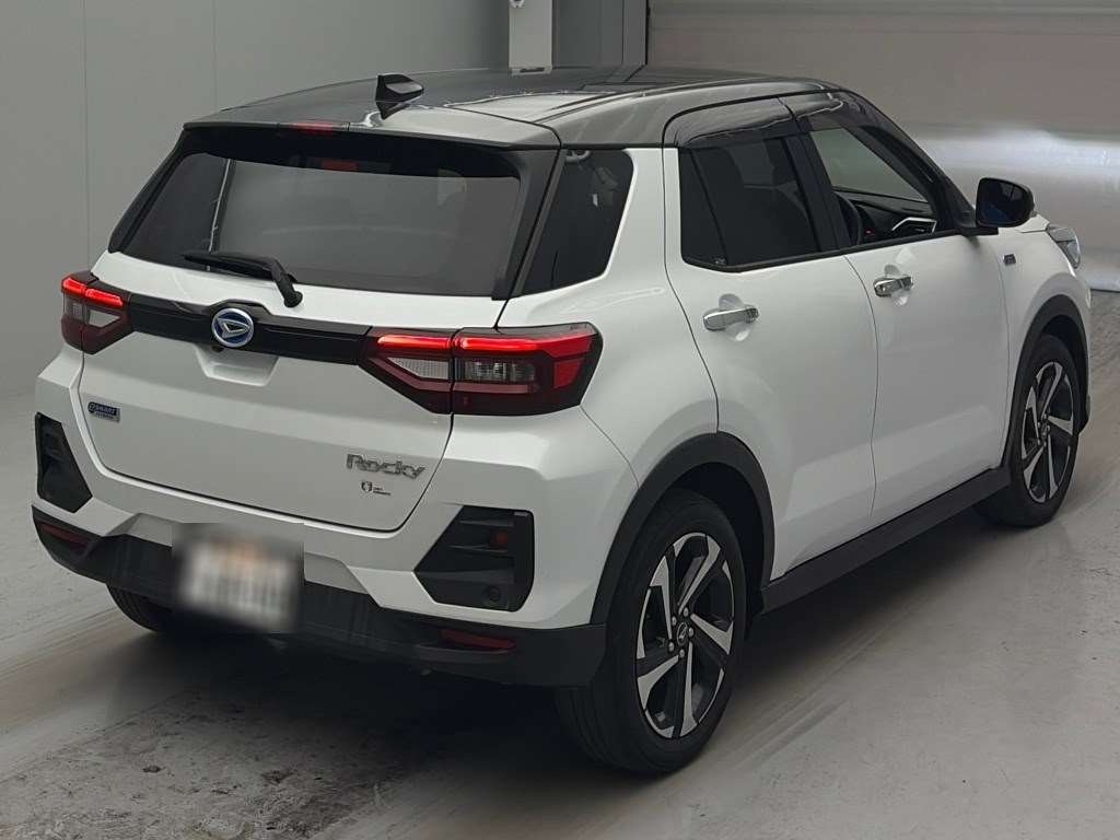 DAIHATSU ROCKY