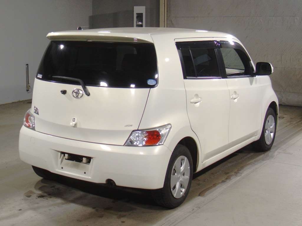 TOYOTA BB