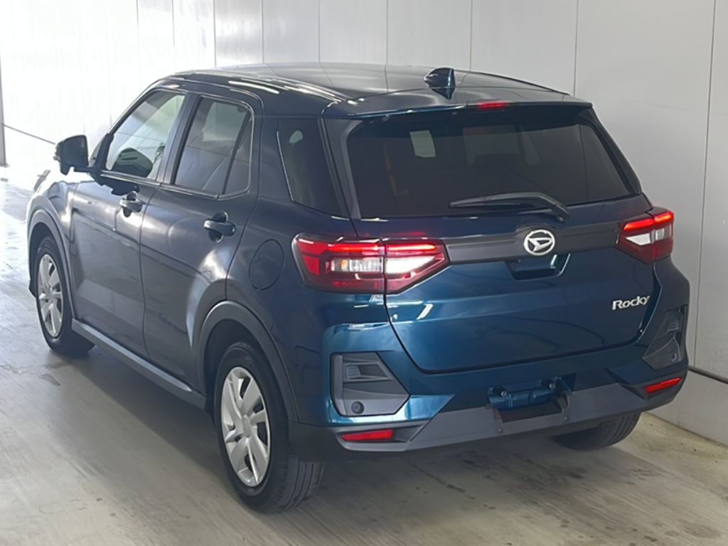 DAIHATSU ROCKY