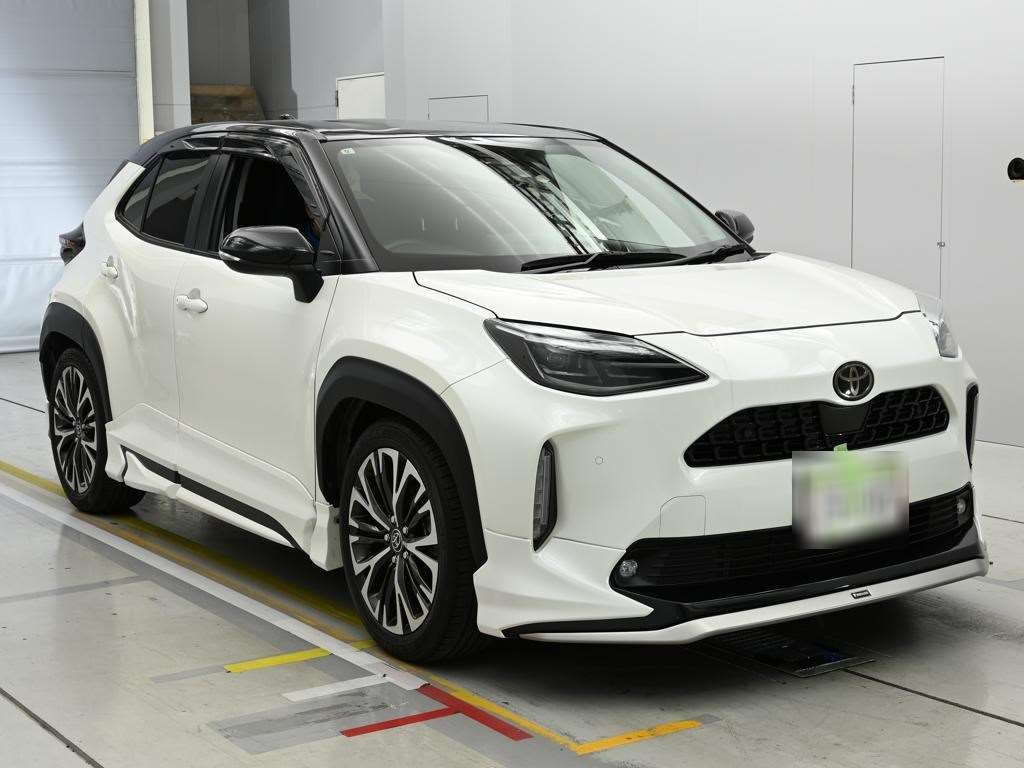 TOYOTA YARIS CROSS