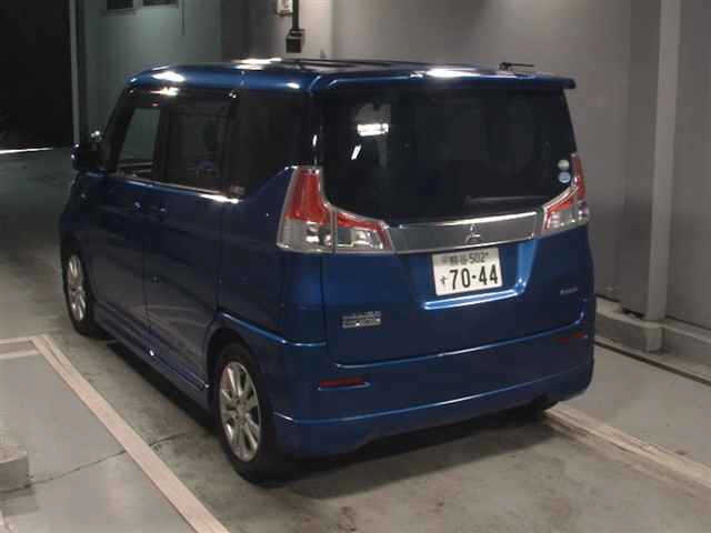 MITSUBISHI DELICA D:2