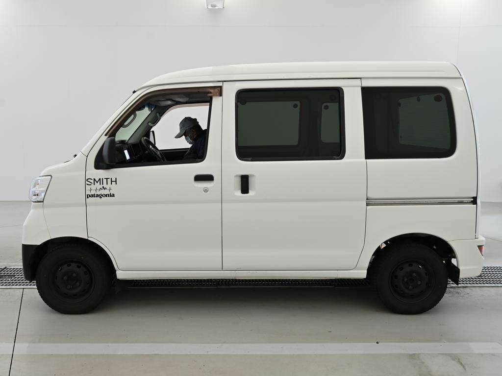 TOYOTA PIXIS VAN
