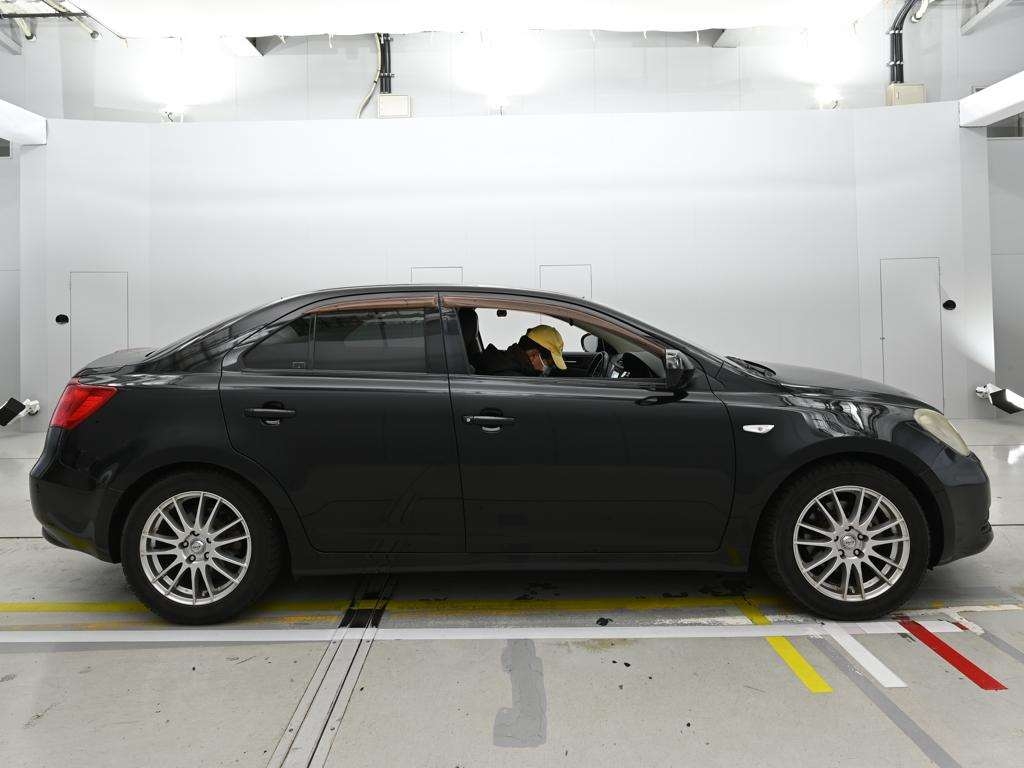 SUZUKI KIZASHI