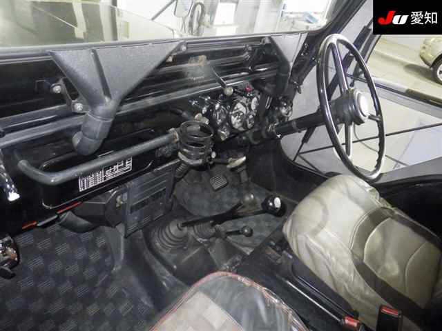 MITSUBISHI JEEP