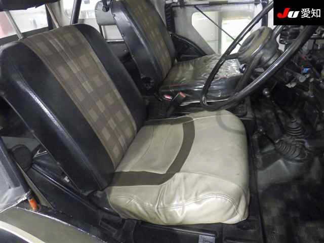 MITSUBISHI JEEP