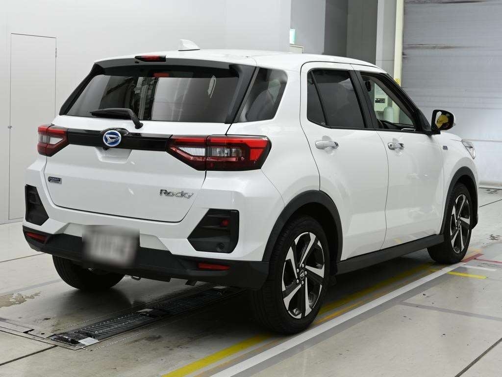 DAIHATSU ROCKY