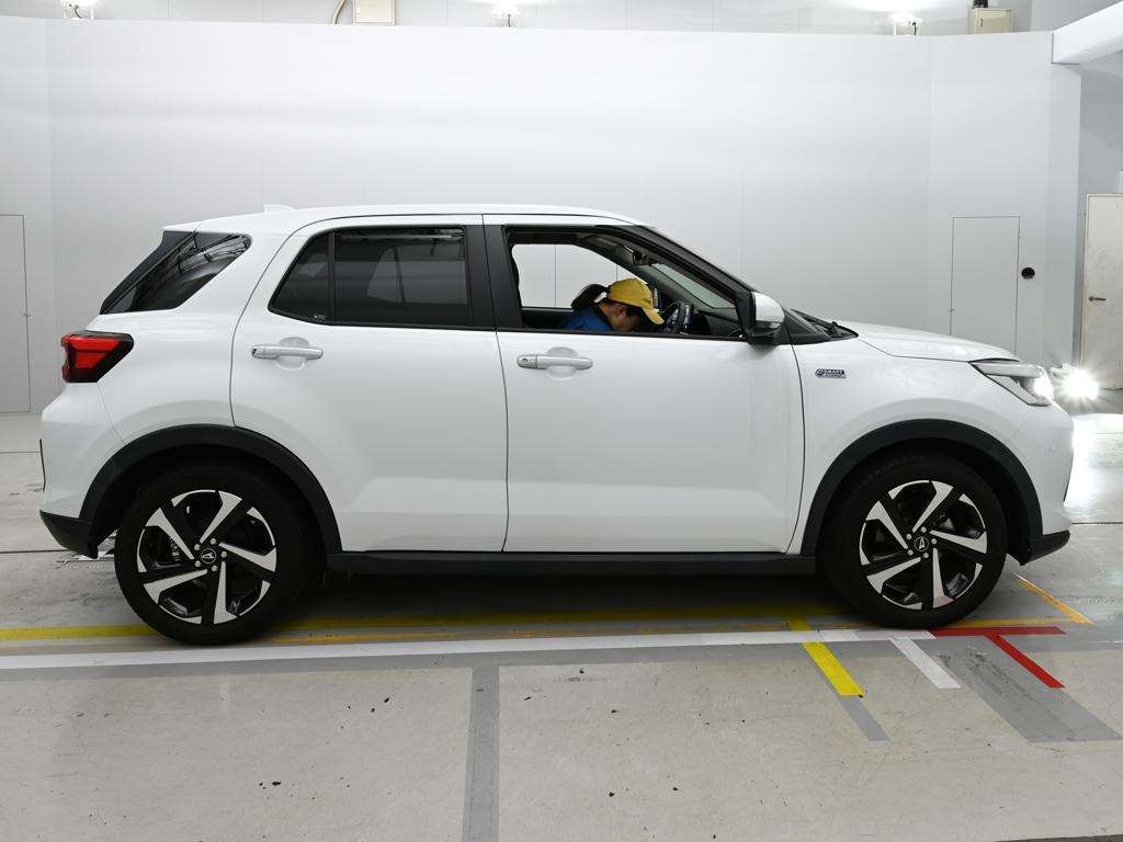DAIHATSU ROCKY