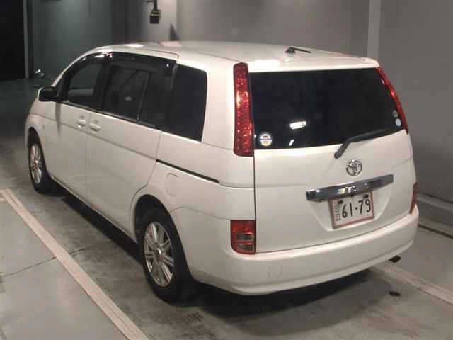 TOYOTA ISIS