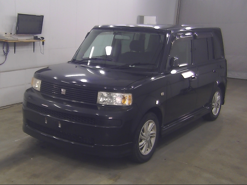TOYOTA BB
