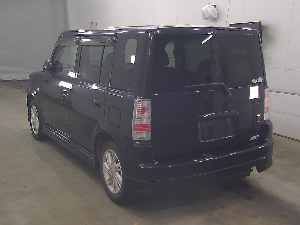 TOYOTA BB