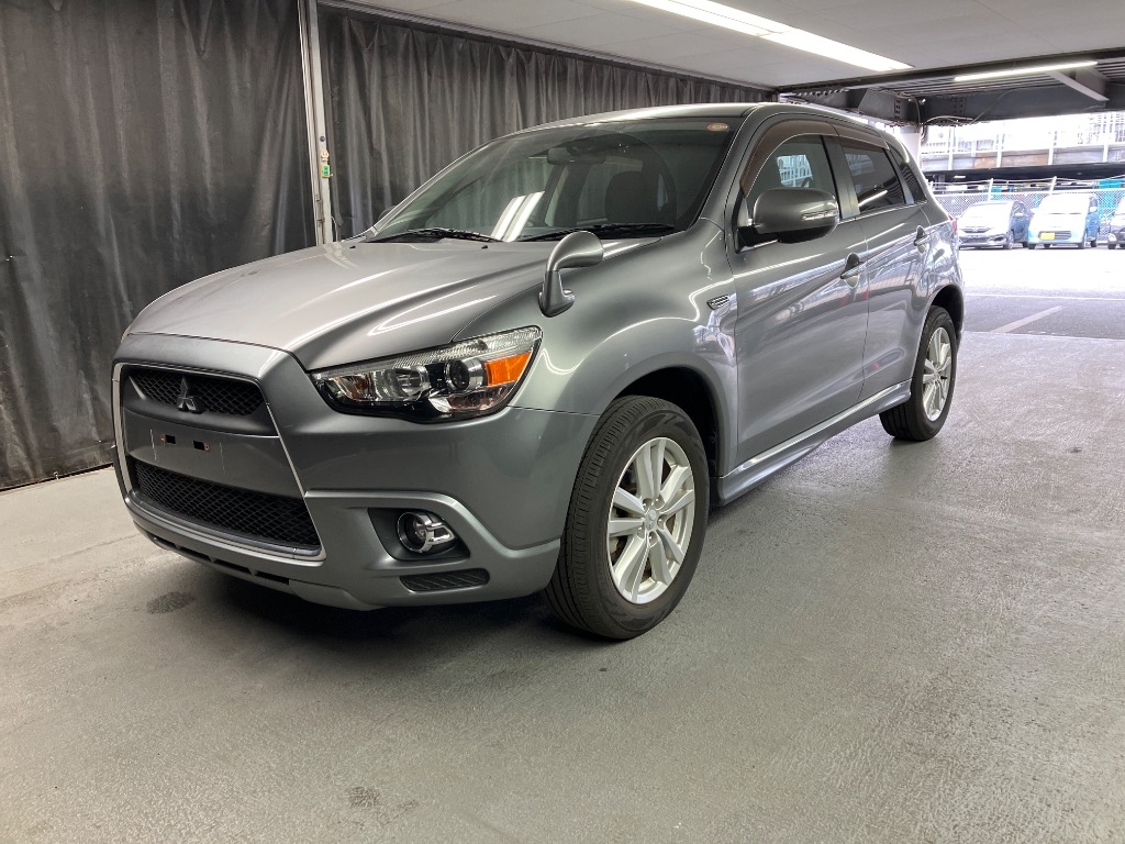 MITSUBISHI RVR