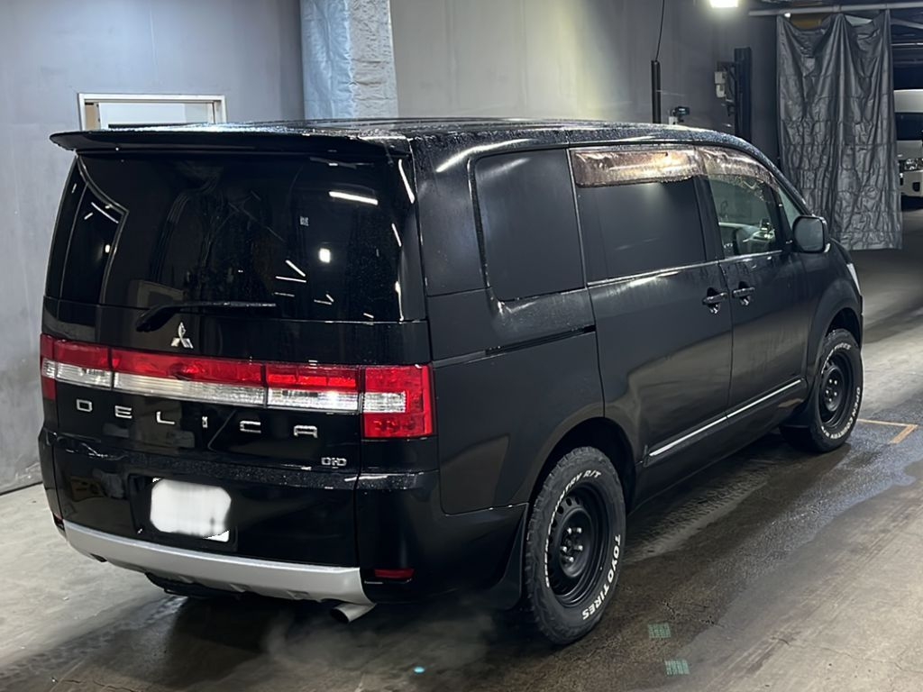 MITSUBISHI DELICA D:5