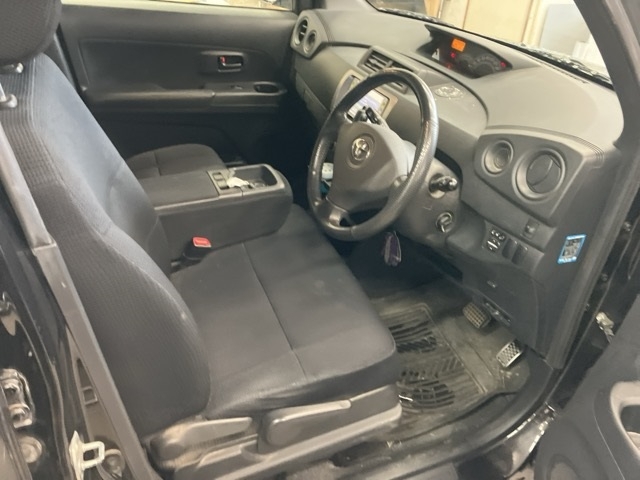 TOYOTA BB