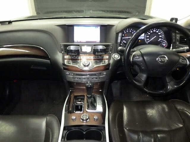 NISSAN FUGA